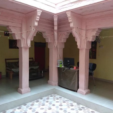 Radha Krishna Home Varanasi Exterior photo