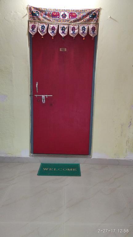 Radha Krishna Home Varanasi Exterior photo