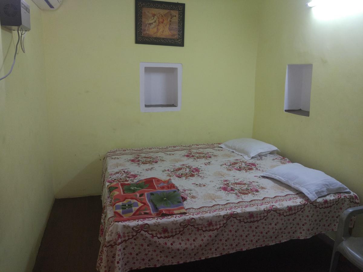 Radha Krishna Home Varanasi Exterior photo