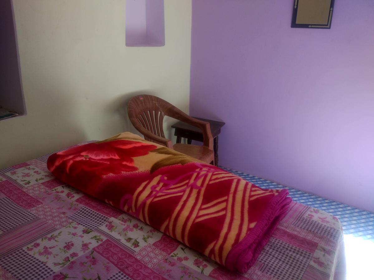 Radha Krishna Home Varanasi Exterior photo